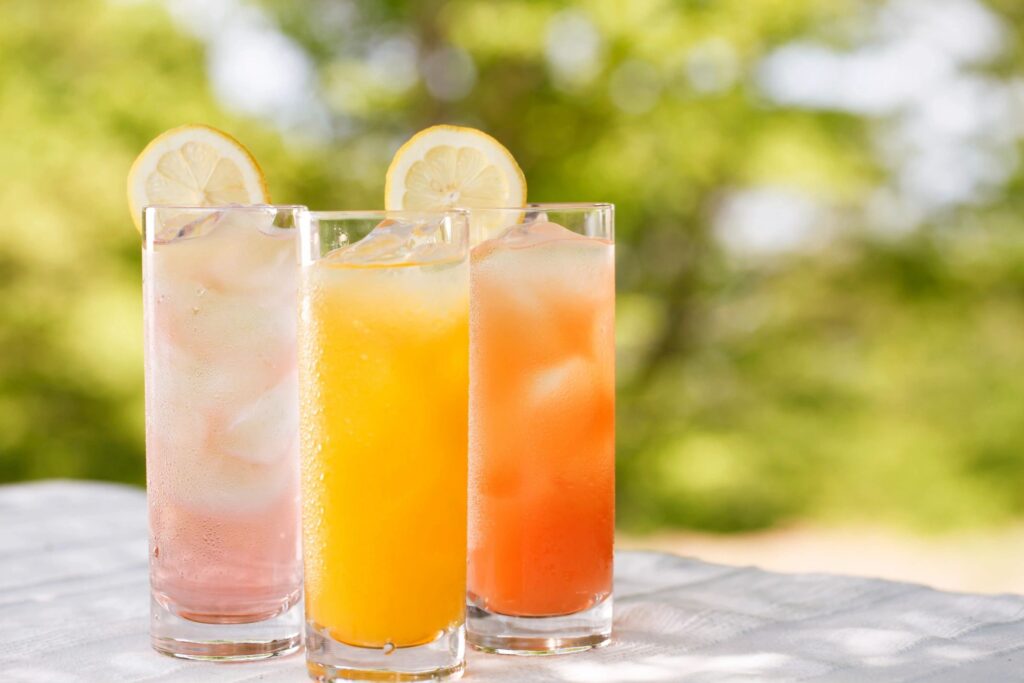 qtq80-UIPgihaLittle Bear Catering Mocktails